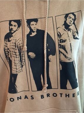 Jonas Brothers Beige Graphic Pullover Hoodie 2023 Tour